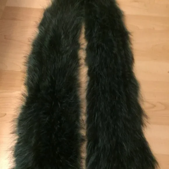 ADRIENNE LANDAU NWOT LONG GREEN BLACK RACCOON FUR SCARF